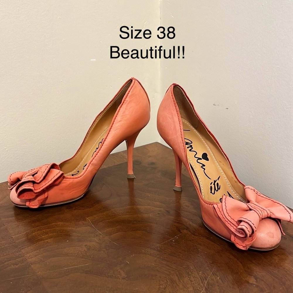 Women’s heels, size 38, so cute!!
